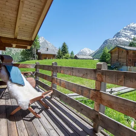 3-schlafzimmer Eichhorn****, Fee 1800m 샬레