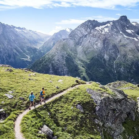 3-schlafzimmer Eichhorn****, Fee 1800m 샬레